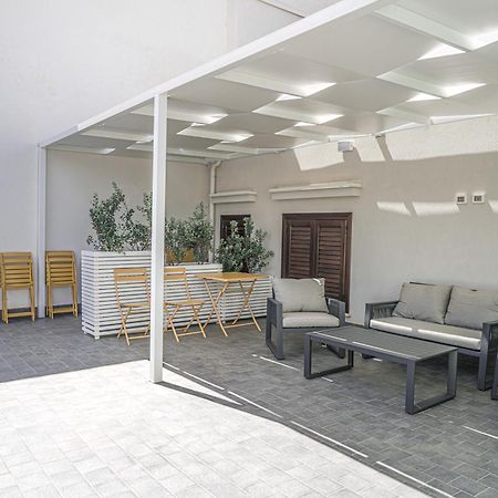 Casa Azzurra Rooms E Apartment Terrasini Bagian luar foto